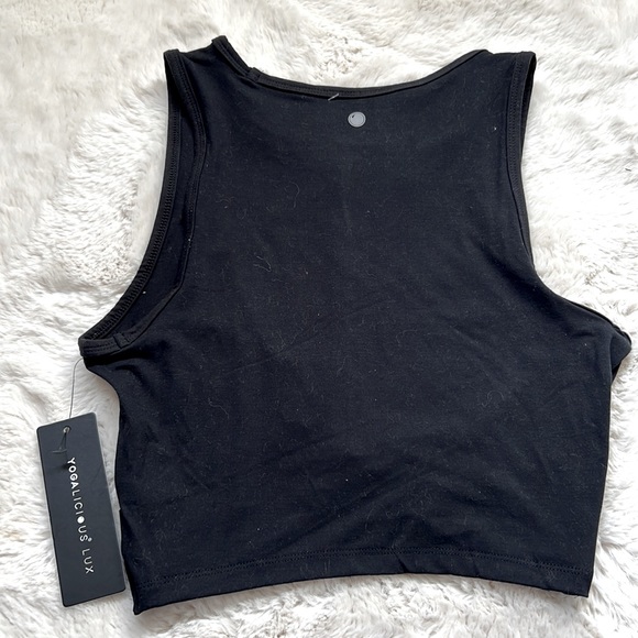 NWT Yogalicious Lux Black Crop Top Size Small - Picture 2 of 6
